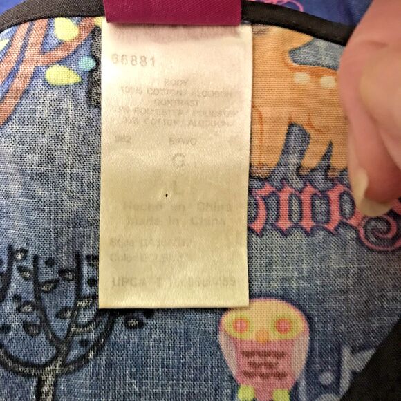 Disney Bambi Lost in the Woods Scrubs Womens L Multicolor Back Tie Wrap 2 Pocket - Picture 9 of 9